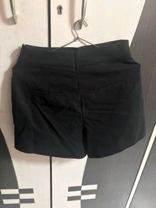 Chic Black Shorts