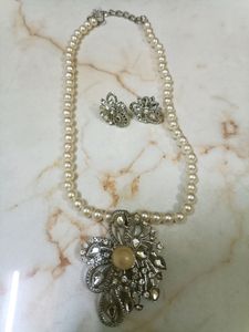 Beautiful White Pear Fairy Necklace Set