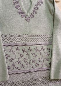 Embroidered V-Neck Long Sleeve Top