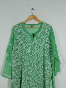 Green Embroidered Kurta For Women's