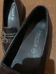 Truffle collectionLeather Double Buckle Loafers