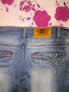 Distressed Blue Denim Jeans Waist 32 inch