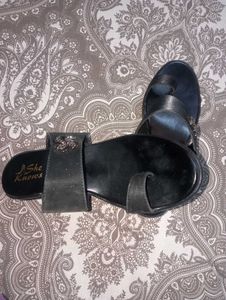 Stylish Black Flat Sandals