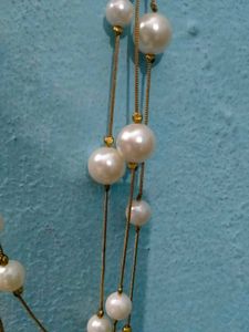 Pearl layer neckpiece