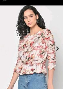 Shahion Printed Slim Fit Blouson Top
