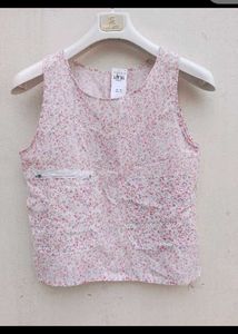 Floral Print Sleeveless Top with Pocket