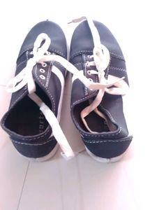 Sports Shoes,Used Once