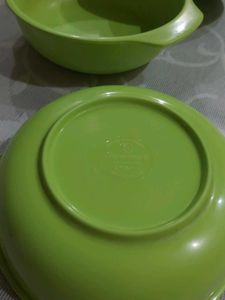 Superware Plastic Bowls with lids Pack of 2