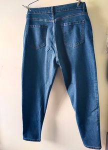 Women Mom Fit Stretchable Jeans