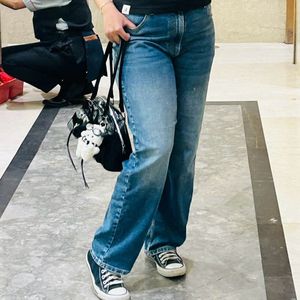 Woman’s Levis Blue Denim Jeans