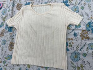 Ribbed short-sleeve top