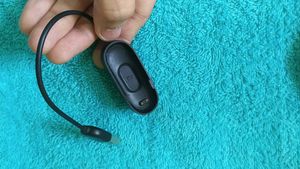 Offer ✨✨ Xiaomi Mi Band 4