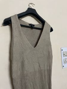 Sleeveless V-Neck Ribbed Maxi Dress