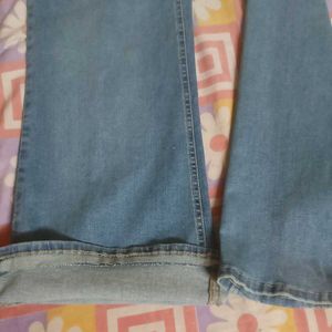 Light Wash Flared Jeans