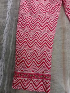 Elegant Pink Chevron Print Pants