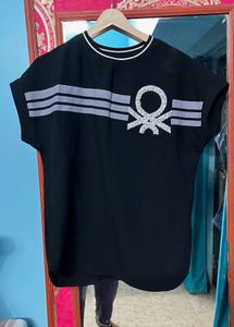 United Colors of Benetton Black T-Shirt