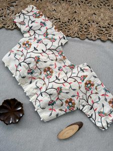 PRESENTING NEW Handloom Khadi  COTTON Saree*