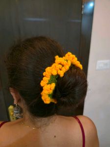 Crochet sunflower gajra scrunchie