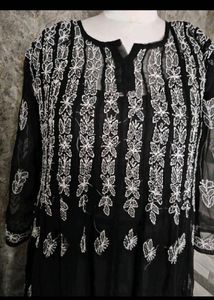 Elegant Black Embroidered Kurta