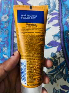 Vaseline Gluta Hya - Antioxidant SPF 50 PA+++ Suns