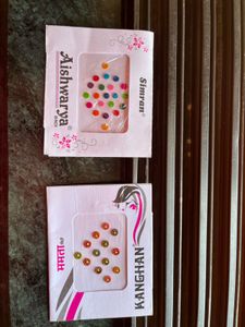 Different Bindi’s at one stop
