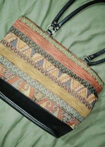 Unique Woven Pattern Shoulder Bag