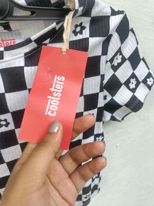 COOLSTERS BLACK&amp;WHITE CROP TOP