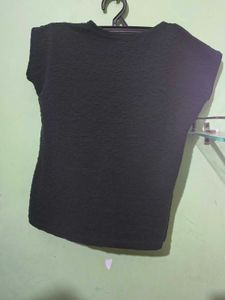 Chic Textured Black Top