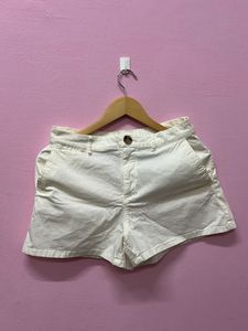 ZARA White Women's Shorts