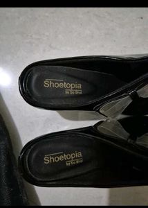 Shoetopia Black Heels