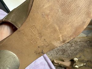 Elegant Gold Bow Ballet Flats