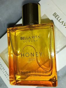 BELLAVITA Honey oud perfume