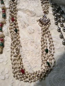 Beautiful Pearl &amp; Bead Necklace Set