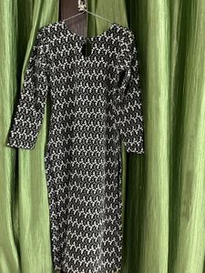 Black &amp; White Print kurti