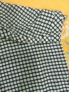 Chic Black &amp; White Patterned Top