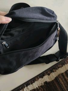 Black fanny pack/waist bag