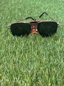 Sunglasses In Black Silver