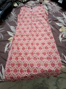 Pink Floral Sleeveless Kurta