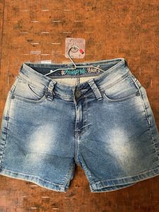 girls skirt