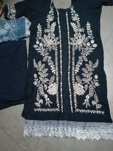 Embroidere navy blue Kurta Set