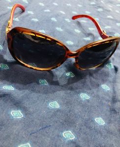 black goggle/chasma/glasses/sunwear/spectacles