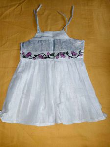 Elegant White Lehenga Choli with Floral Design