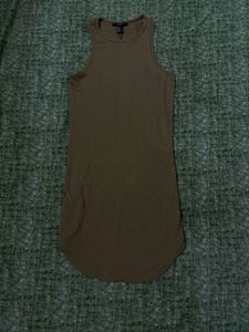 Classic Sleeveless dress