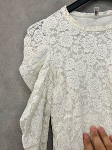 Elegant Lace Puff Sleeve Top