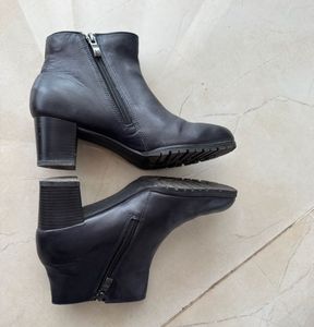 Real leather ankle boots, size EU 37, UK4