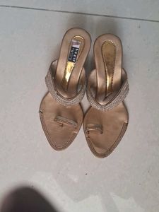 Embellished golden wedged saree sandals