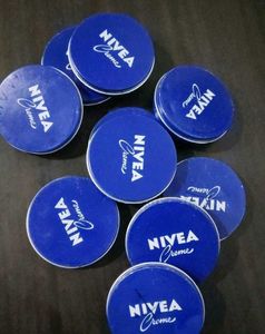Nivea Creme 8 pc