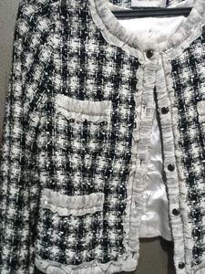Chic Tweed Blazer