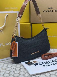 Michael Kors Black 🖤 Shoulder Bag
