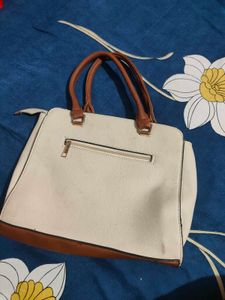Stylish Lavie Handbag